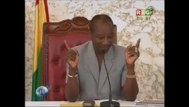 JT RTG DU 08.03.2013 Le professeur Alpha Condé devant une délégation des femmes : Le pouvoir ne se donne pas, il se prend