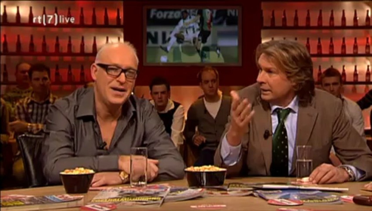 Voetbal International - 22-02-2010 (hoogtepunten) part 1.mpg