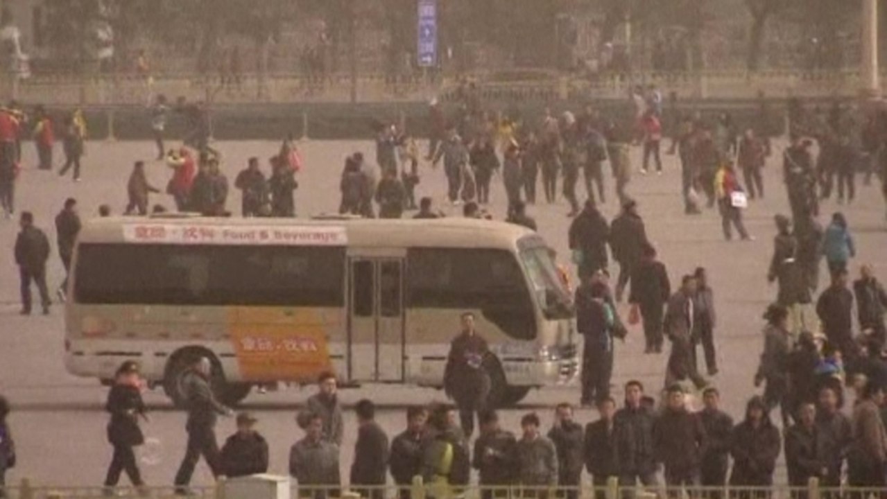 Sandstorm brings haze to Beijing