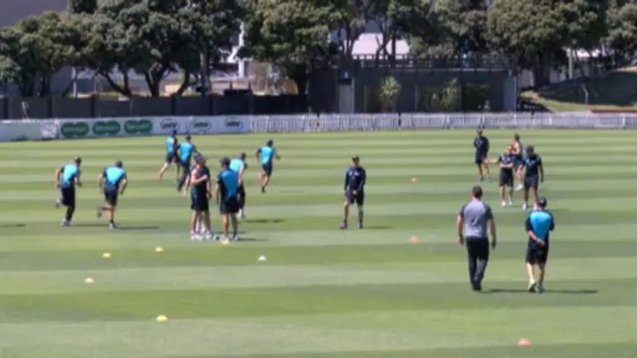 Boult praise for batters