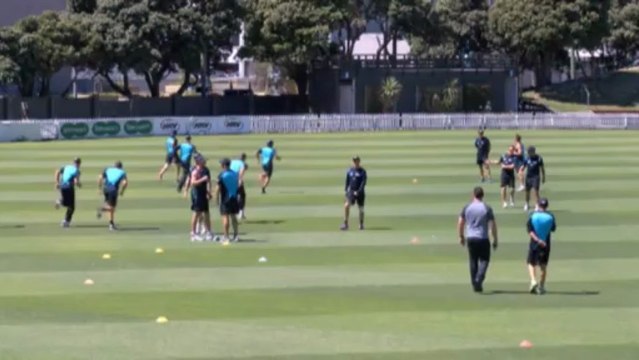 Boult praise for batters