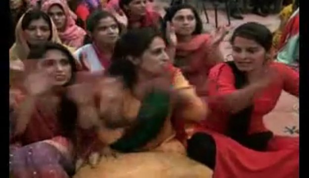 Celebrating Jashn e baharan with special children (jeeveypakistan)