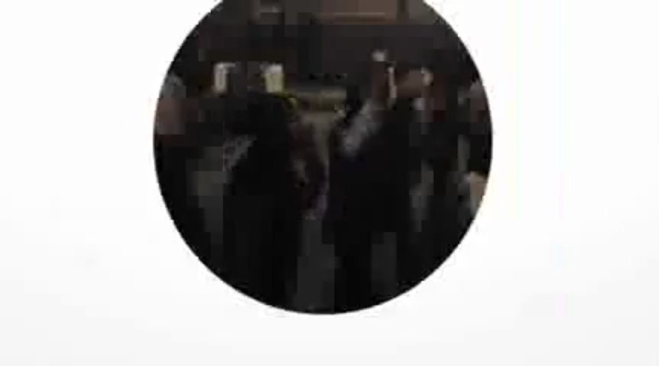 المتظاهرون يشعلون النيران بخط غاز طبيعى على الكورنيش