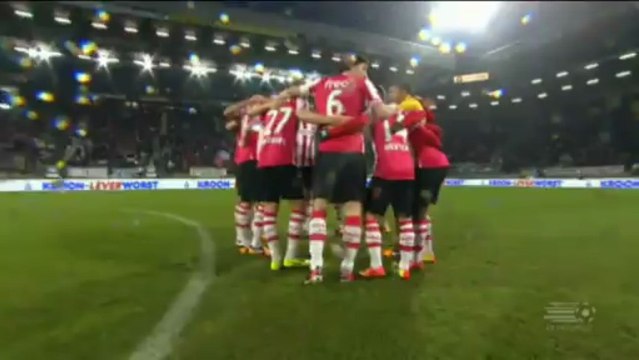 Van Basten batte il PSV: occasione Ajax