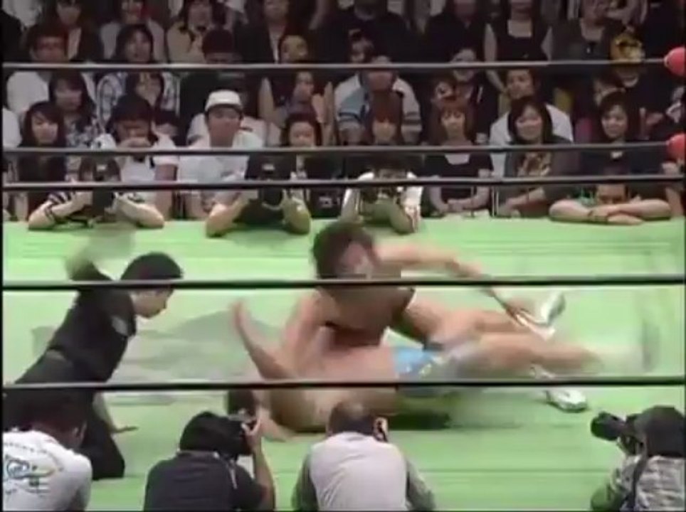 Go Shiozaki & KENTA vs. Kensuke Sasaki & Katsuhiko Nakajima - NOAH 06.22.2009