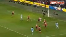 [www.sportepoch.com]Manchester City King barb scrambling actually kick a ball hit his own face