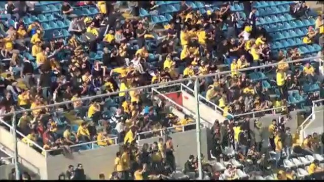 ΑΠΟΕΛ-ΑΕΛ-φίλοι ΑΕΛ χειροκροτούν ΑΠΟΕΛ U21