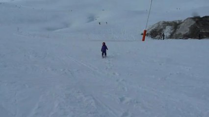 Emilie olvidándose de hacer "chasse neige" (cuña)