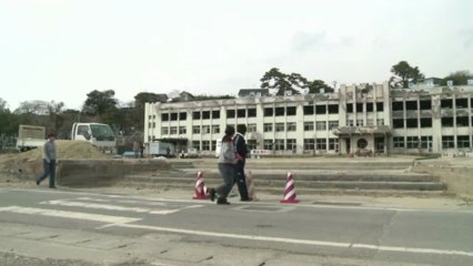 Japon: Ishinomaki se reconstruit lentement après le tsunami