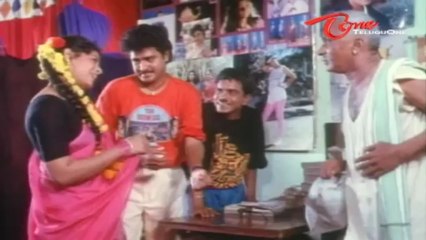 Sudhakar Romance With Hot Beauty In Photo Studio