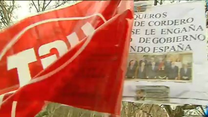España protesta contra el paro y la corrupción