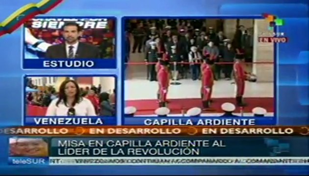 Continúan llegando venezolanos al útimo adiós a Hugo Chávez