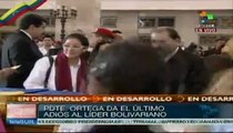 Daniel Ortega arriba a Capilla Ardiente de Chávez