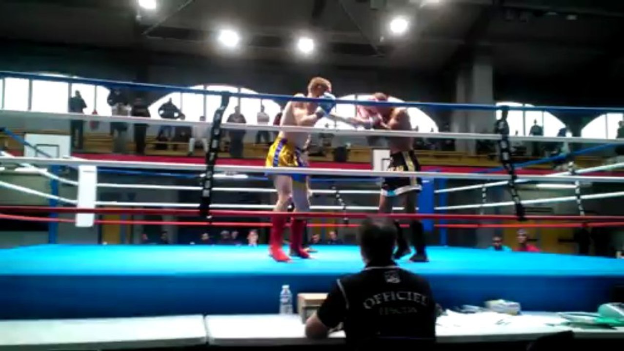 Demi Finale Championnat de France Kick-Boxing Espoir -71 Kg