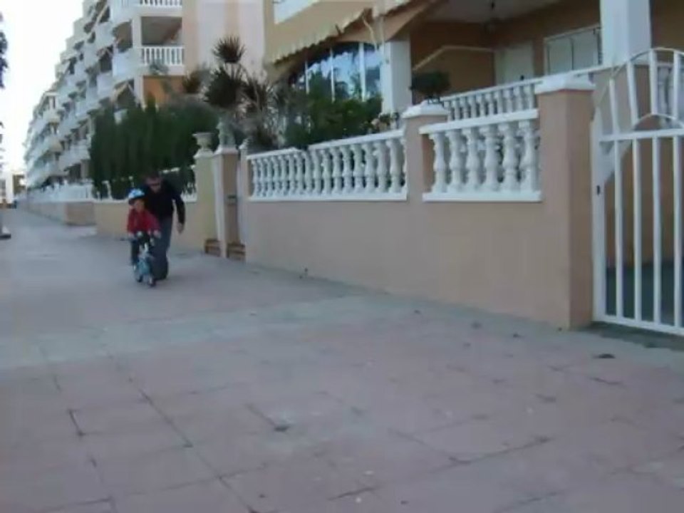 Vélo sans roulettes - Lucas