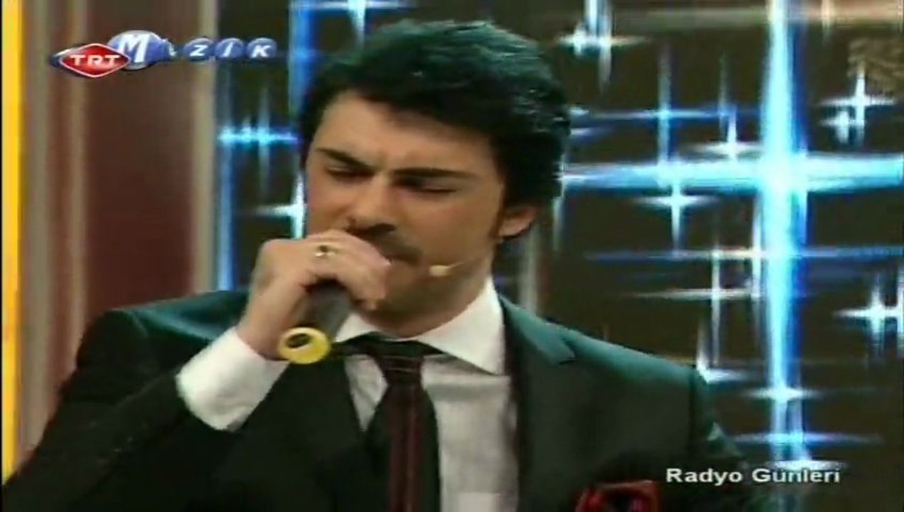 Gel Gönül Gidelim Aşk Ellerine (Oktay Bora Ertuğrul)