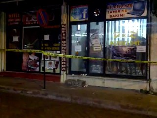 Kavgayı Ayırmak İsterken Bıçaklanarak Ağır Yaralandı