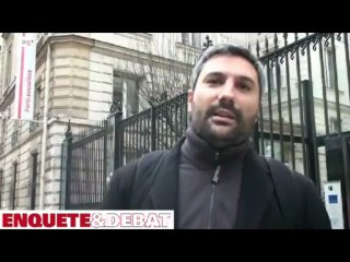 Tract du livre noir de la gauche devant le PS