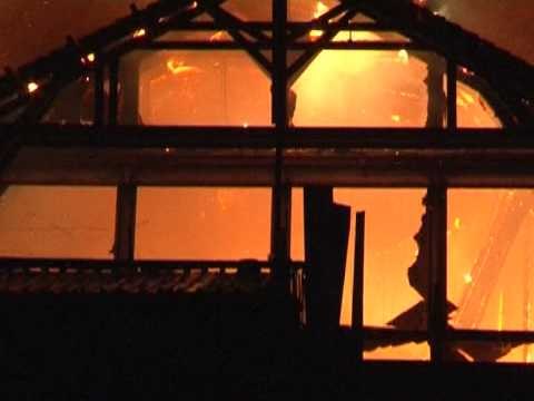 Napoli - Incendio Città della Scienza (live) (05.03.13)