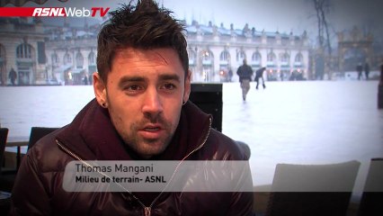 Mangani monte en puissance