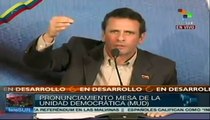 Mesa de la Unidad Democrática lanza a candidato Capriles