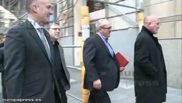 Juzgan a dos profesores por pemitir estudiar a etarras