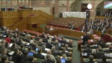 Macar hükümeti anayasal düzenlemeyi onayladı