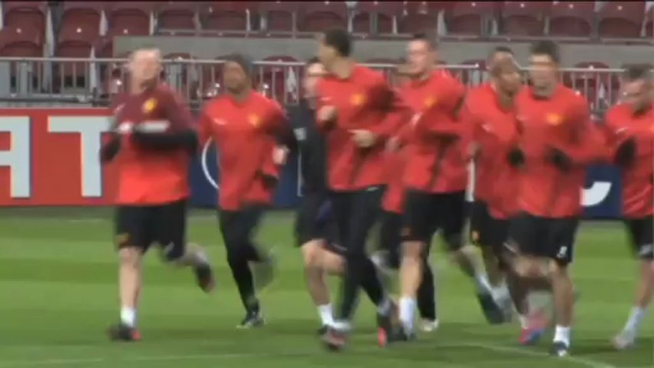 Bobby Charlton: “Rooney ist unser Spieler“