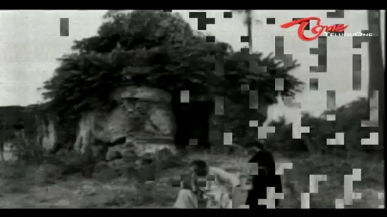 Gaali Medalu Songs - Kaalamantha Manadhi Kaadu - NTR - Devika