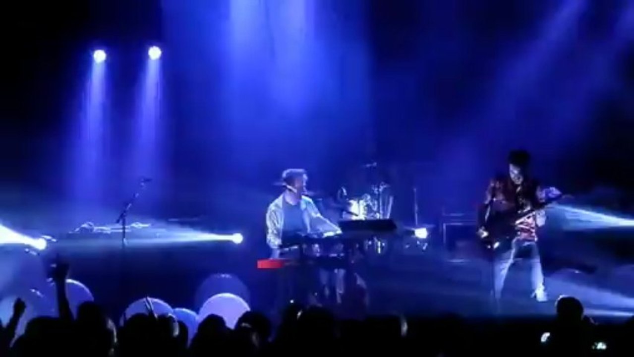Two Door Cinema Club 2013/03/11 Bikini - Eat that up, it's good for you