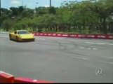 Piloto atropela público com Ferrari em evento no Rio de Janeiro