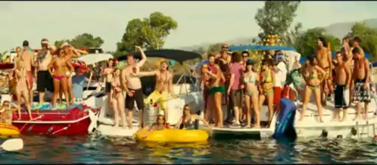 film Piranhas bande annonce VF