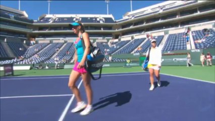 Indian Wells - Kerber sans trembler