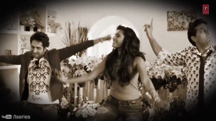 Dhak Dhak Karne Laga Karaoke from Nautanki Saala