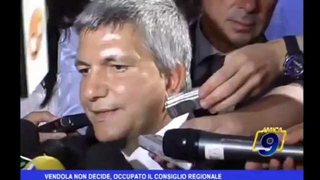 Vendola non decide, occupato il Consiglio Regionale