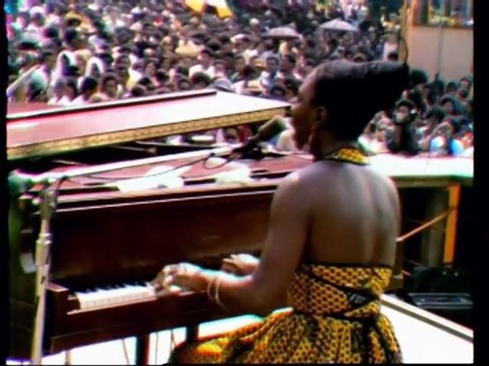 Nina Simone ► Ain't Got No / I Got Life [HD]