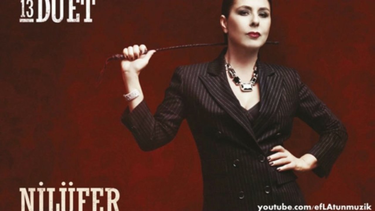 Bulutsuzluk Özlemi & Nilüfer - Her Yerde Kar Var