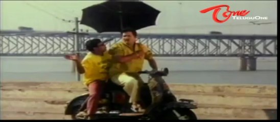 Ali Pulling Petrol From Cars - Hilarious Comedy Scene