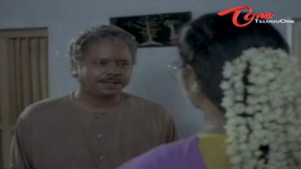 Suttivelu Hilarious Dialogues With Sri Lakshmi