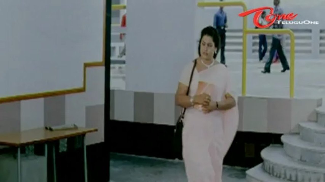 Beautiful Aunty Setairs On College Principal