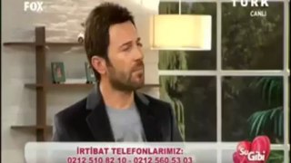 Songül Karlı Canlı yayında Eşi kızınca kıyafetini değiştirdi! - YouTube