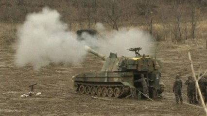 Tanks drill in South Korea