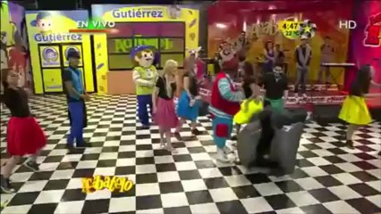 ¡Todos bolita al Delfín!