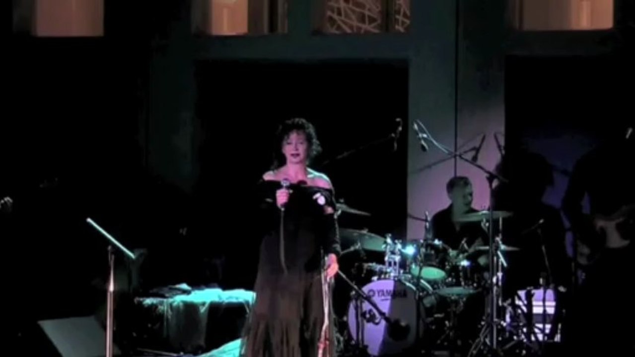 Sapho le poème d'Arthur Rimbaud " le dormeur du val" revu musicalement par Sapho c'est de la bombe