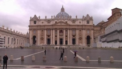 Pilgrims eagerly await new pope
