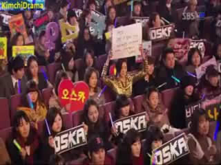 Oska & Yoon Seul Concert Scene SG