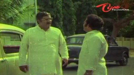 Hilarious Scene Between Kaikala - Chandra Mohan On Road