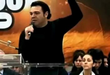 Dep Pr Feliciano RACISTA ataca Record e Bispo Macedo