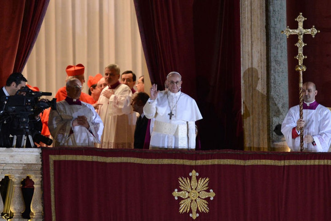 La premiere Bénédiction du pape François