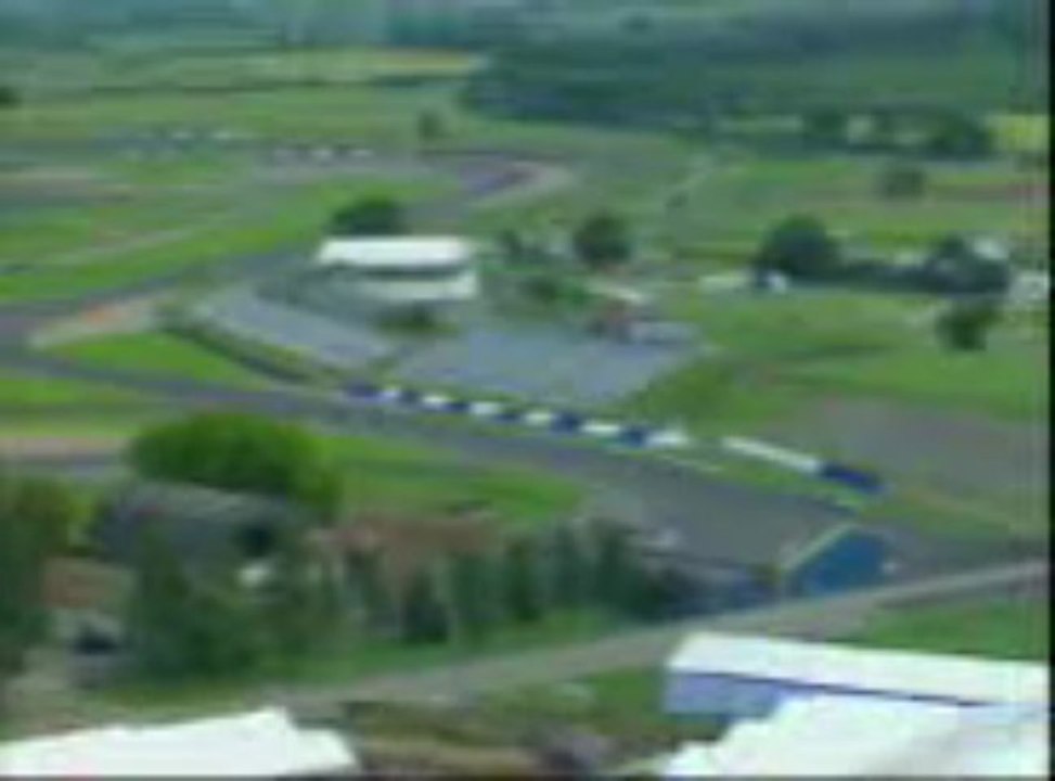 McLaren F1 Vs. Mercedes RoadCar